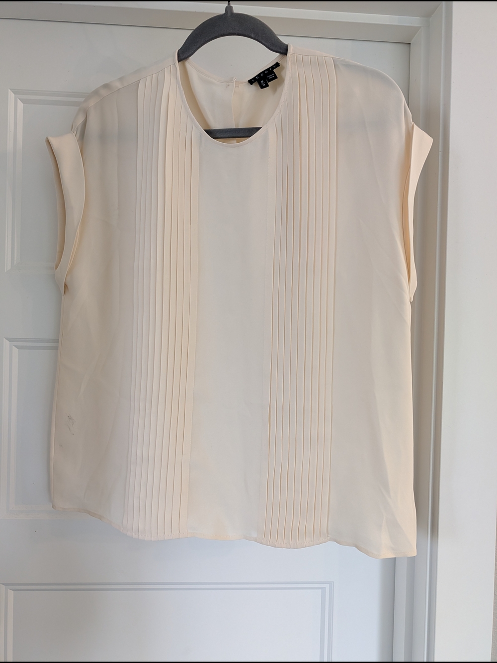 Theory Elegant Pleated Silk Cap-Sleeve Blouse - Cream